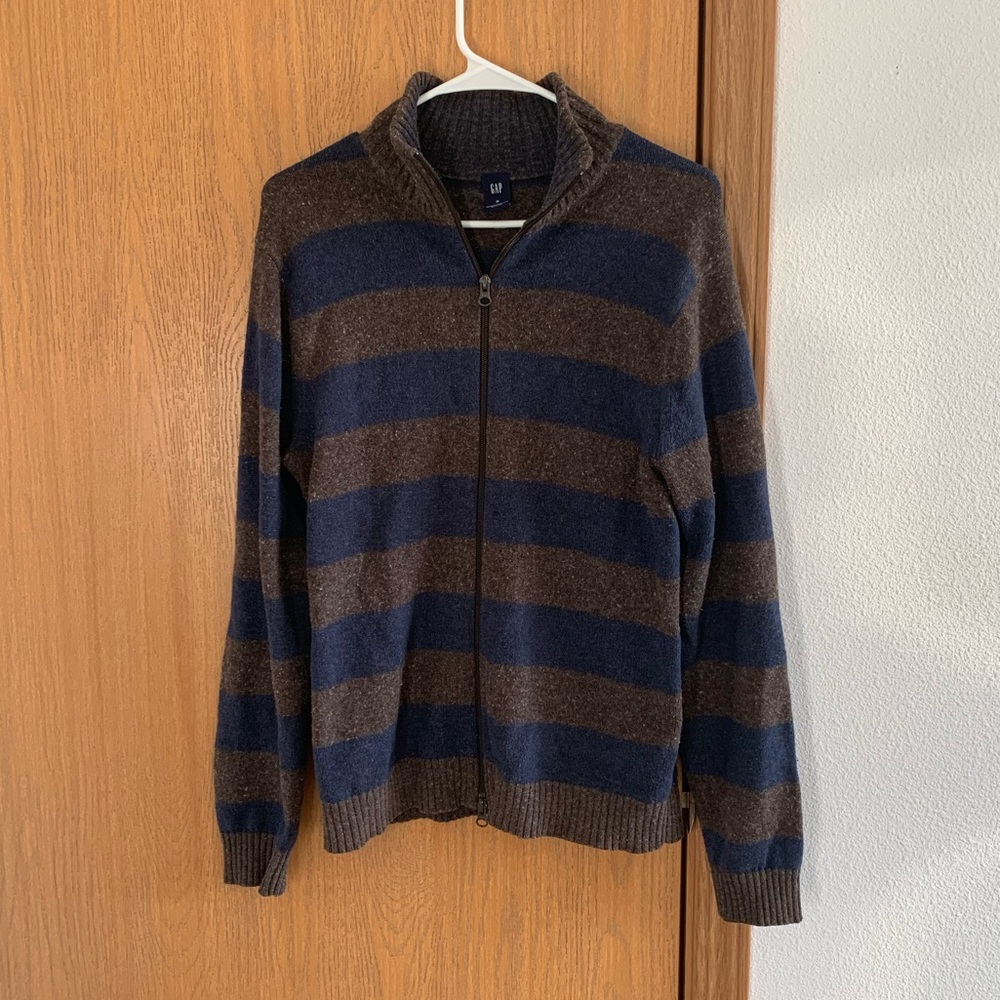 Gap Sweater